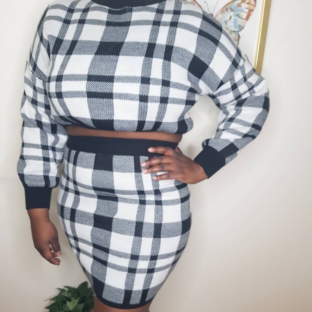 Lantern sleeve crop sweater and skirt set Large